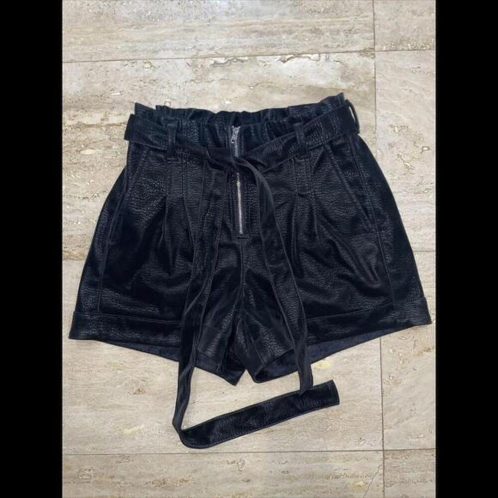 Express Shortie Extreme High Rise Faux Leather Shorts size 2 W/ Belt